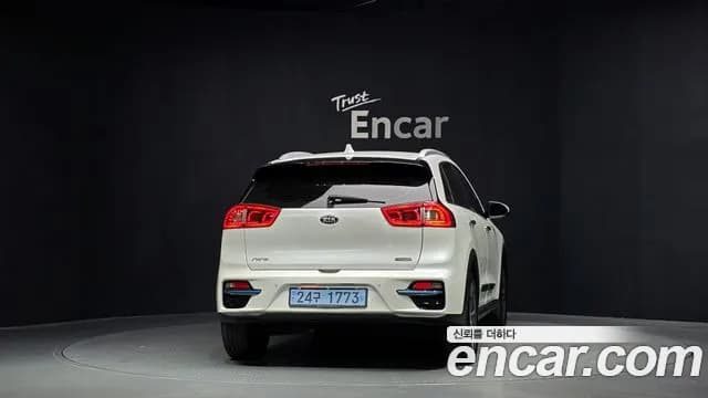 2019 Kia Niro EV Noblesse Sold VIN KNACC81GFKA001859 – interior seats 2019 Kia Niro EV Noblesse Sold VIN KNACC81GFKA001859 – interior seats