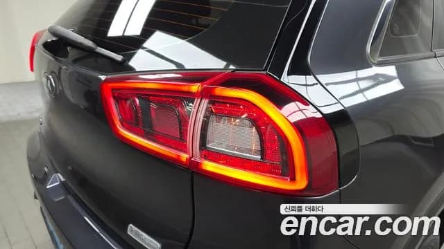 2019 Kia Niro EV Noblesse Sold VIN KNACC81GFKA019128 – photo 21 2019 Kia Niro EV Noblesse Sold VIN KNACC81GFKA019128 – photo 21