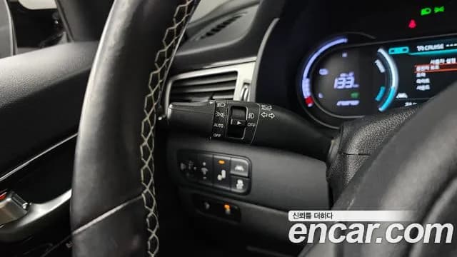 2019 Kia Niro EV Noblesse Sold VIN KNACC81GFKA022203 – exterior detail 2019 Kia Niro EV Noblesse Sold VIN KNACC81GFKA022203 – exterior detail