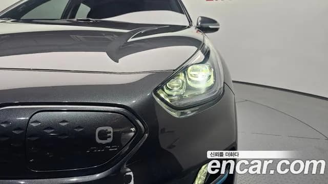 2021 Kia Niro EV Noblesse Sold VIN KNACC81GFMA095695 – side profile 2021 Kia Niro EV Noblesse Sold VIN KNACC81GFMA095695 – side profile