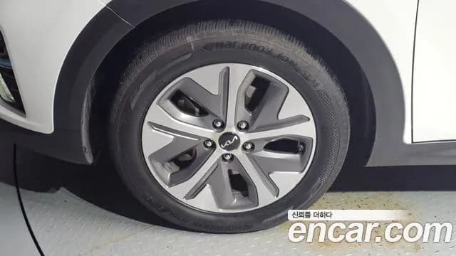 2022 Kia Niro EV Taxi Sold VIN KNACC81GFNA104250 – side profile 2022 Kia Niro EV Taxi Sold VIN KNACC81GFNA104250 – side profile