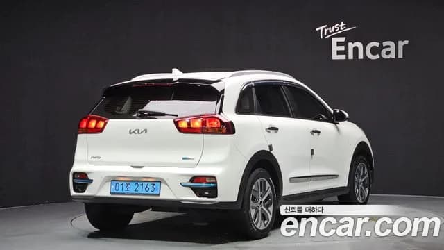 2022 Kia Niro EV Taxi Sold VIN KNACC81GFNA104250 – exterior detail 2022 Kia Niro EV Taxi Sold VIN KNACC81GFNA104250 – exterior detail