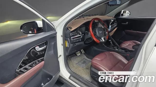 2020 Kia The New Niro 1.6 HEV Sold VIN KNACE81CGLA350382 – photo 29 2020 Kia The New Niro 1.6 HEV Sold VIN KNACE81CGLA350382 – photo 29