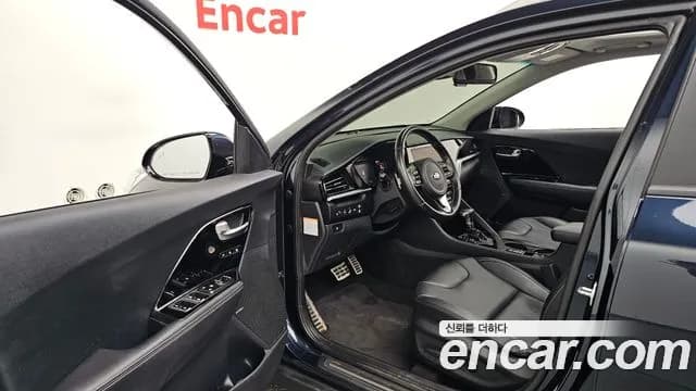 2021 Kia The New Niro 1.6 HEV Sold VIN KNACE81CGMA474196 – interior seats 2021 Kia The New Niro 1.6 HEV Sold VIN KNACE81CGMA474196 – interior seats