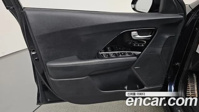 2021 Kia The New Niro 1.6 HEV Sold VIN KNACE81CGMA474196 – photo 11 2021 Kia The New Niro 1.6 HEV Sold VIN KNACE81CGMA474196 – photo 11