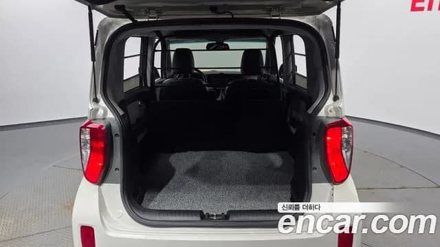 2017 Kia The New Ray Van Sold VIN KNACF911BHT172517 – exterior detail 2017 Kia The New Ray Van Sold VIN KNACF911BHT172517 – exterior detail