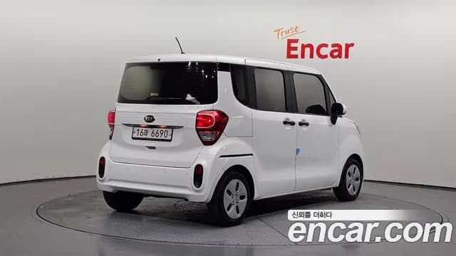 2018 Kia The New Ray Van Sold VIN KNACF911BJT185173 – front exterior 2018 Kia The New Ray Van Sold VIN KNACF911BJT185173 – front exterior