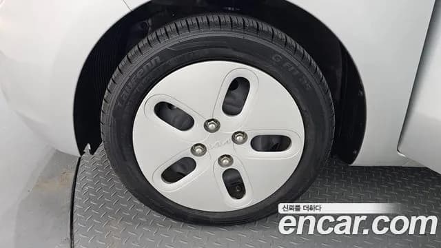 2019 Kia The New Ray Van Sold VIN KNACF911BKT213444 – undercarriage 2019 Kia The New Ray Van Sold VIN KNACF911BKT213444 – undercarriage