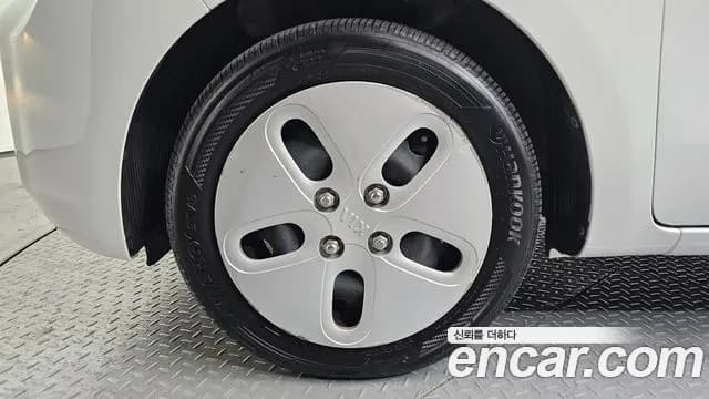 2019 Kia The New Ray Van Sold VIN KNACF911BKT217784 – undercarriage 2019 Kia The New Ray Van Sold VIN KNACF911BKT217784 – undercarriage