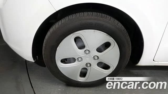 2021 Kia The New Ray Van Sold VIN KNACF911BMT246277 – interior seats 2021 Kia The New Ray Van Sold VIN KNACF911BMT246277 – interior seats