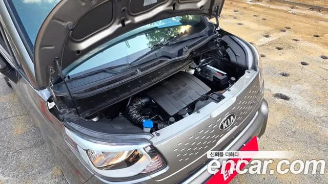 2021 Kia The New Ray Van Sold VIN KNACF911BMT251034 – trunk area 2021 Kia The New Ray Van Sold VIN KNACF911BMT251034 – trunk area
