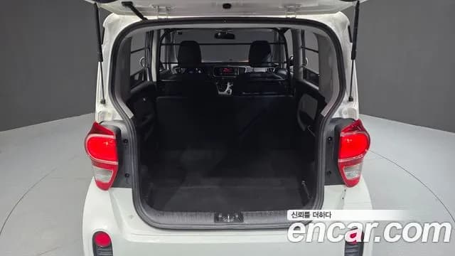 2021 Kia The New Ray Van Sold VIN KNACF911BMT256666 – interior seats 2021 Kia The New Ray Van Sold VIN KNACF911BMT256666 – interior seats