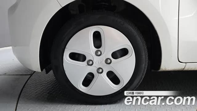 2021 Kia The New Ray Van Sold VIN KNACF911BMT256666 – photo 12 2021 Kia The New Ray Van Sold VIN KNACF911BMT256666 – photo 12