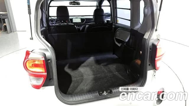 2021 Kia The New Ray Van Sold VIN KNACF911BMT260025 – interior seats 2021 Kia The New Ray Van Sold VIN KNACF911BMT260025 – interior seats
