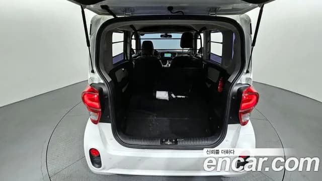 2021 Kia The New Ray Van Sold VIN KNACF911BMT260340 – photo 12 2021 Kia The New Ray Van Sold VIN KNACF911BMT260340 – photo 12