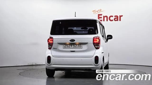 2021 Kia The New Ray Van Sold VIN KNACF911BMT267437 – interior seats 2021 Kia The New Ray Van Sold VIN KNACF911BMT267437 – interior seats