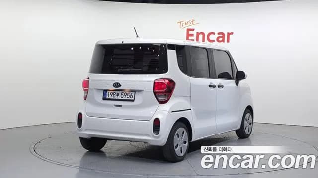 2021 Kia The New Ray Van Sold VIN KNACF911BMT270575 – interior seats 2021 Kia The New Ray Van Sold VIN KNACF911BMT270575 – interior seats