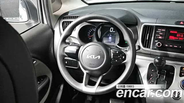 2022 Kia The New Ray Van Sold VIN KNACF911BNT288994 – trunk area 2022 Kia The New Ray Van Sold VIN KNACF911BNT288994 – trunk area