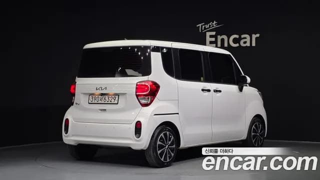 2022 Kia The New Ray Van Sold VIN KNACF911BNT288999 – trunk area 2022 Kia The New Ray Van Sold VIN KNACF911BNT288999 – trunk area