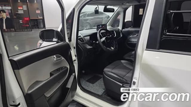 2022 Kia The New Ray Van Sold VIN KNACF911BNT289044 – trunk area 2022 Kia The New Ray Van Sold VIN KNACF911BNT289044 – trunk area