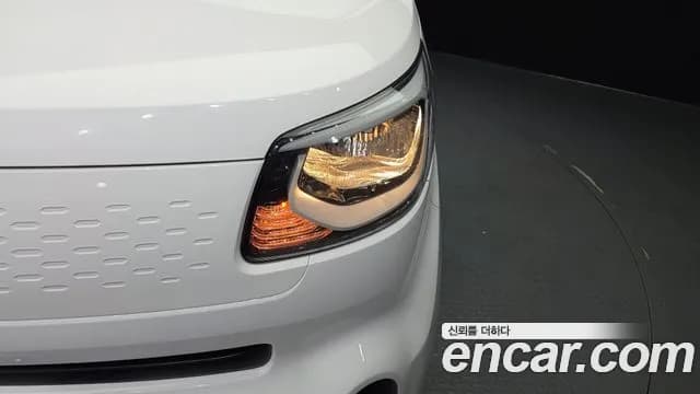 2022 Kia The New Ray Van Sold VIN KNACF911BNT294956 – trunk area 2022 Kia The New Ray Van Sold VIN KNACF911BNT294956 – trunk area