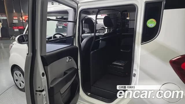 2022 Kia The New Ray Van Sold VIN KNACF911BNT295093 – interior seats 2022 Kia The New Ray Van Sold VIN KNACF911BNT295093 – interior seats