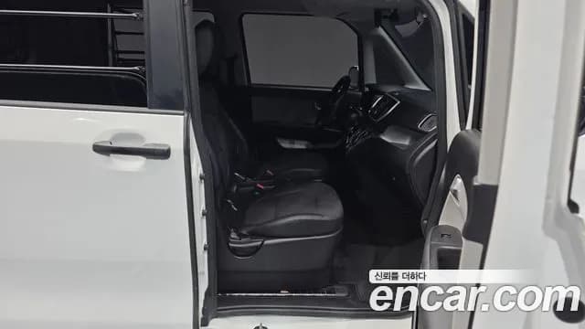 2022 Kia The New Ray Van Sold VIN KNACF911BNT295217 – trunk area 2022 Kia The New Ray Van Sold VIN KNACF911BNT295217 – trunk area