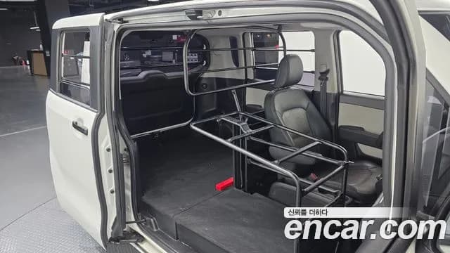 2022 Kia The New Ray Van Sold VIN KNACF911BNT306351 – interior seats 2022 Kia The New Ray Van Sold VIN KNACF911BNT306351 – interior seats