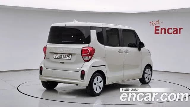 2022 Kia The New Ray Standard Sold VIN KNACG811BNT299566 – trunk area 2022 Kia The New Ray Standard Sold VIN KNACG811BNT299566 – trunk area