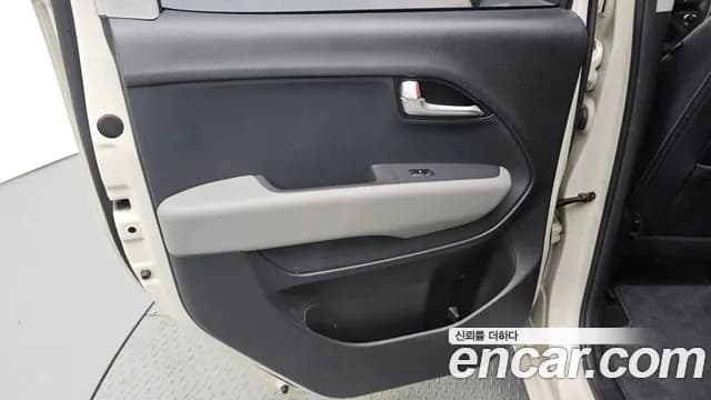 2022 Kia The New Ray Standard Sold VIN KNACG811BNT300914 – photo 12 2022 Kia The New Ray Standard Sold VIN KNACG811BNT300914 – photo 12