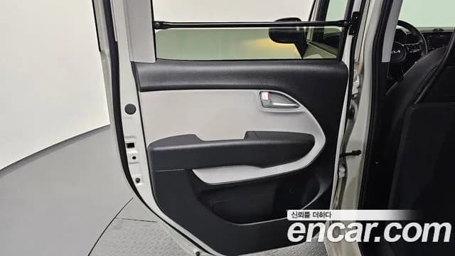 2024 Kia The New Kia Ray Van Sold VIN KNACG911BRT403417 – trunk area 2024 Kia The New Kia Ray Van Sold VIN KNACG911BRT403417 – trunk area