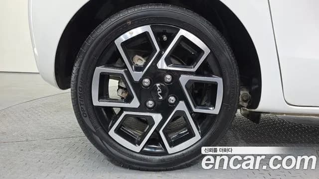 2023 Kia The New Kia Ray Signature Sold VIN KNACH811BPT321356 – photo 11 2023 Kia The New Kia Ray Signature Sold VIN KNACH811BPT321356 – photo 11
