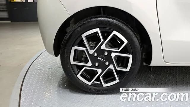 2024 Kia The New Kia Ray Signature Sold VIN KNACH811BRT393481 – exterior detail 2024 Kia The New Kia Ray Signature Sold VIN KNACH811BRT393481 – exterior detail