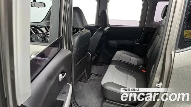 2021 Kia The New Ray Prestige Sold VIN KNACJ811BMT244465 – trunk area 2021 Kia The New Ray Prestige Sold VIN KNACJ811BMT244465 – trunk area