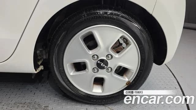 2022 Kia The New Ray Prestige Sold VIN KNACJ811BNT275147 – trunk area 2022 Kia The New Ray Prestige Sold VIN KNACJ811BNT275147 – trunk area