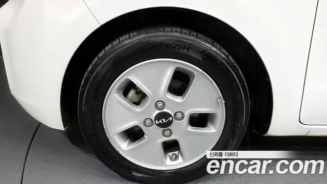 2022 Kia The New Ray Prestige Sold VIN KNACJ811BNT293225 – exterior detail 2022 Kia The New Ray Prestige Sold VIN KNACJ811BNT293225 – exterior detail
