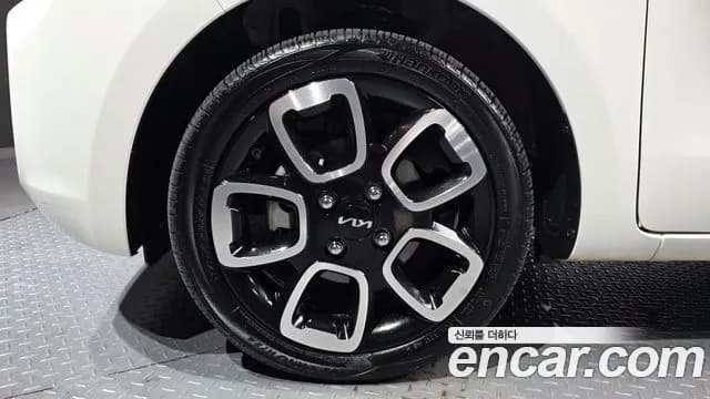 2022 Kia The New Ray Best Selection Sold VIN KNACJ811BNT309179 – trunk area 2022 Kia The New Ray Best Selection Sold VIN KNACJ811BNT309179 – trunk area