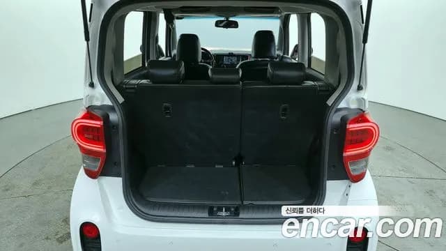 2018 Kia The New Ray Prestige Sold VIN KNACK811BJT179424 – interior seats 2018 Kia The New Ray Prestige Sold VIN KNACK811BJT179424 – interior seats