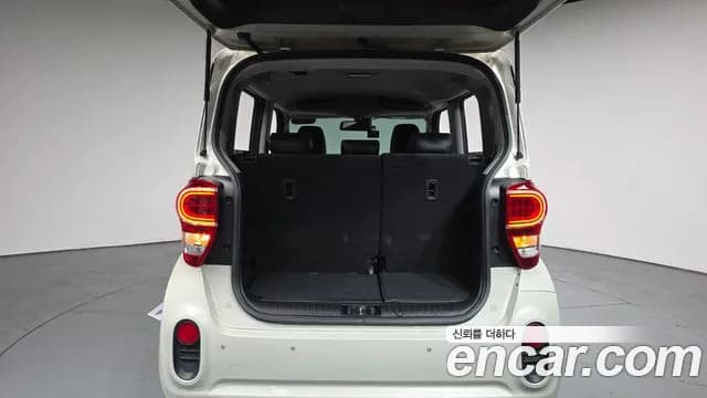 2021 Kia The New Ray Signature Sold VIN KNACK811BMT259554 – trunk area 2021 Kia The New Ray Signature Sold VIN KNACK811BMT259554 – trunk area