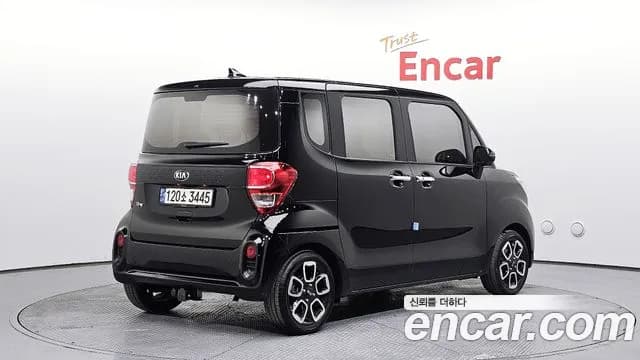 2021 Kia The New Ray Signature Sold VIN KNACK811BMT260986 – interior seats 2021 Kia The New Ray Signature Sold VIN KNACK811BMT260986 – interior seats
