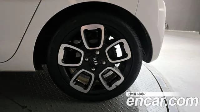 2021 Kia The New Ray Signature Sold VIN KNACK811BMT261866 – photo 12 2021 Kia The New Ray Signature Sold VIN KNACK811BMT261866 – photo 12