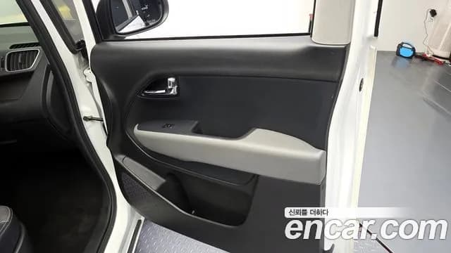 2022 Kia The New Ray Signature Sold VIN KNACK811BNT320611 – photo 17 2022 Kia The New Ray Signature Sold VIN KNACK811BNT320611 – photo 17