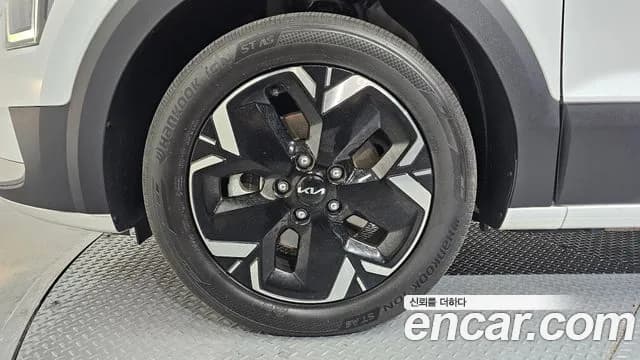 2024 Kia The All New Niro EV Air Sold VIN KNACP811FRA042451 – trunk area 2024 Kia The All New Niro EV Air Sold VIN KNACP811FRA042451 – trunk area
