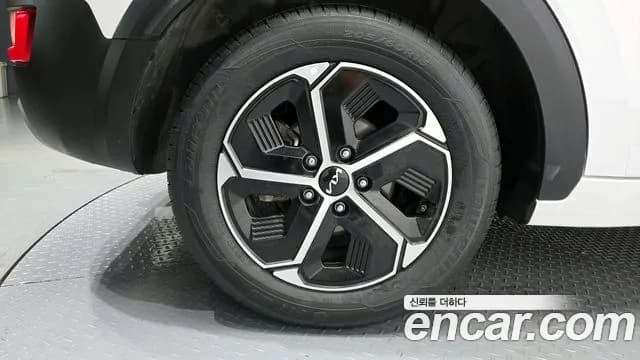 2024 Kia The All New Niro Trendy Sold VIN KNACP81EGRA127557 – exterior detail 2024 Kia The All New Niro Trendy Sold VIN KNACP81EGRA127557 – exterior detail