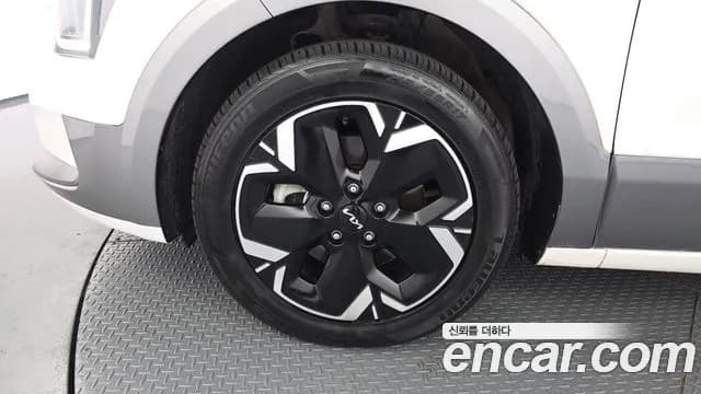 2024 Kia The All New Niro EV Earth Sold VIN KNACR811FRA041268 – photo 17 2024 Kia The All New Niro EV Earth Sold VIN KNACR811FRA041268 – photo 17