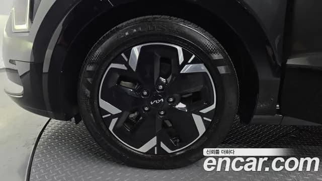 2024 Kia The All New Niro EV Earth Sold VIN KNACR811FRA042147 – trunk area 2024 Kia The All New Niro EV Earth Sold VIN KNACR811FRA042147 – trunk area