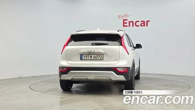 2022 Kia The All New Niro Prestige Sold VIN KNACR81EGNA002005 – trunk area 2022 Kia The All New Niro Prestige Sold VIN KNACR81EGNA002005 – trunk area
