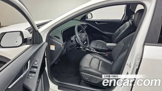 2022 Kia The All New Niro Prestige Sold VIN KNACR81EGNA002592 – rear exterior 2022 Kia The All New Niro Prestige Sold VIN KNACR81EGNA002592 – rear exterior