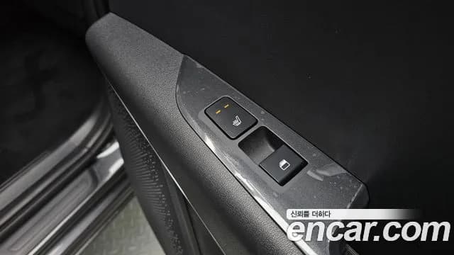 2022 Kia The All New Niro Prestige Sold VIN KNACR81EGNA002888 – exterior detail 2022 Kia The All New Niro Prestige Sold VIN KNACR81EGNA002888 – exterior detail