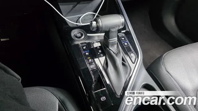 2022 Kia The All New Niro Prestige Sold VIN KNACR81EGNA005783 – exterior detail 2022 Kia The All New Niro Prestige Sold VIN KNACR81EGNA005783 – exterior detail
